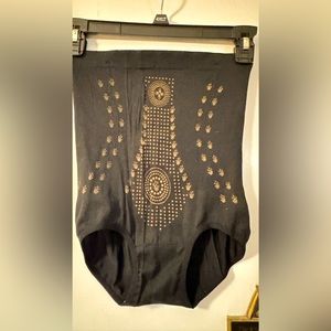 Shape wear briefs nwot